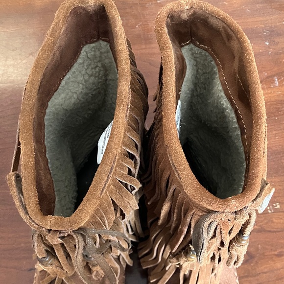 Mossimo Supply Co. Brown Fringe Moccasins - Picture 3 of 8